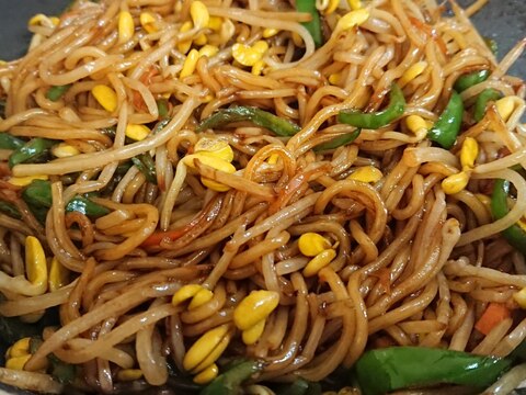 カロリー半分焼きそば☆麺よりもやしが多いけど満足☆